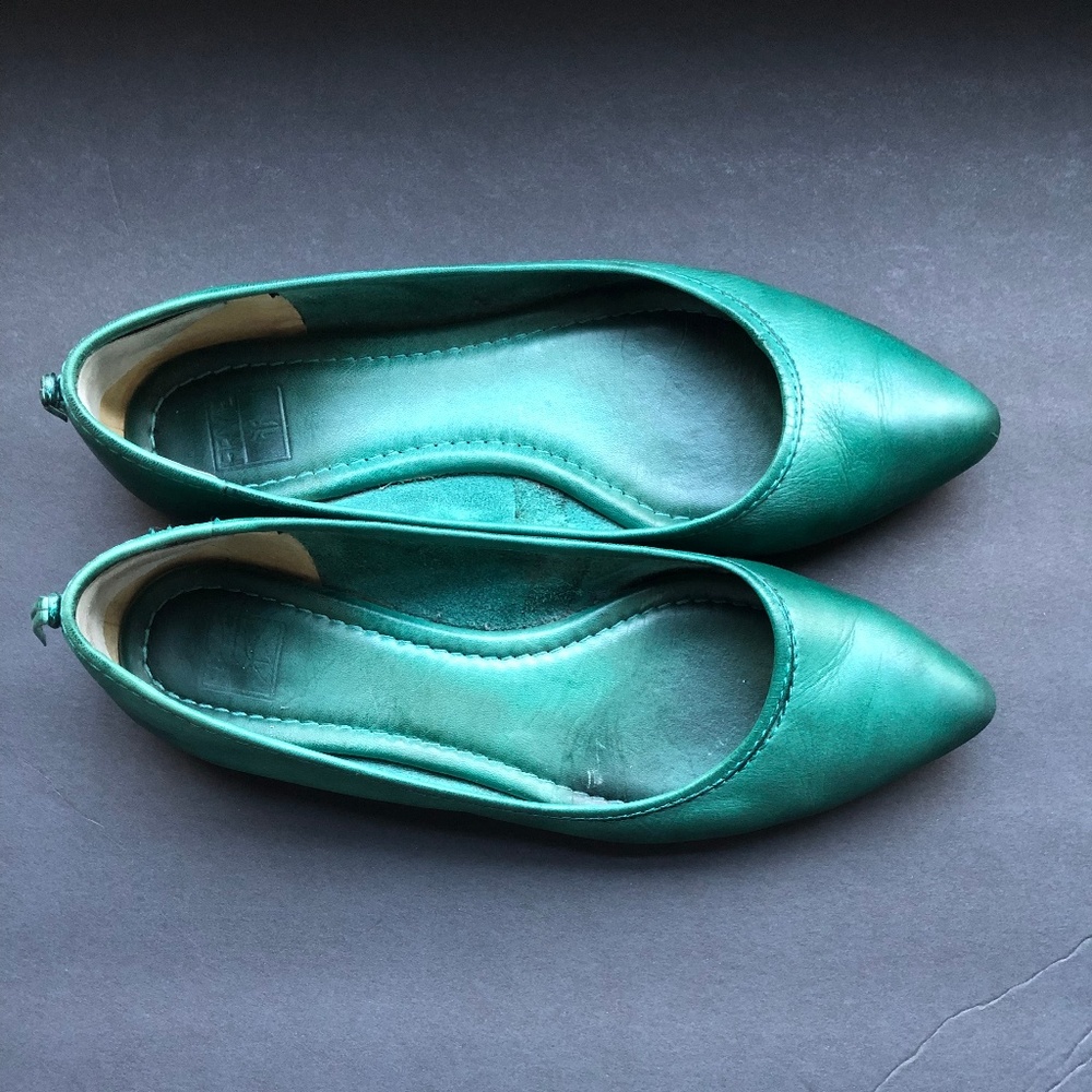 Frye Green Regina Ballet Flat 7.5